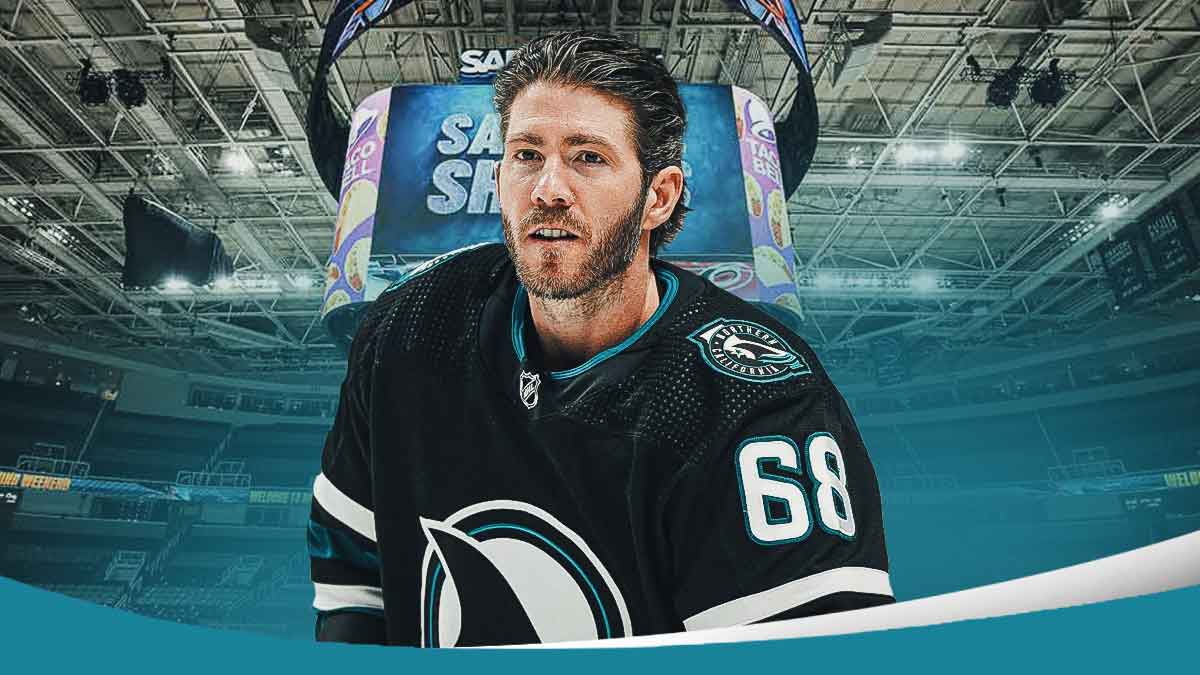 The Red Wings and Bruins could sign former Sharks star Mike Hoffman to a contract.