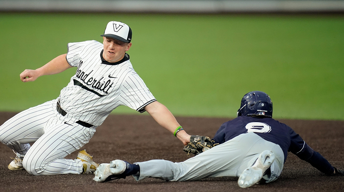 Vanderbilt baseball loses .321 hitter to transfer portal