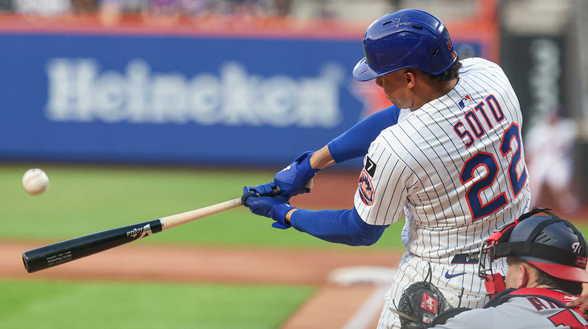 Young Mets fan snags Juan Soto homer vs. Nationals